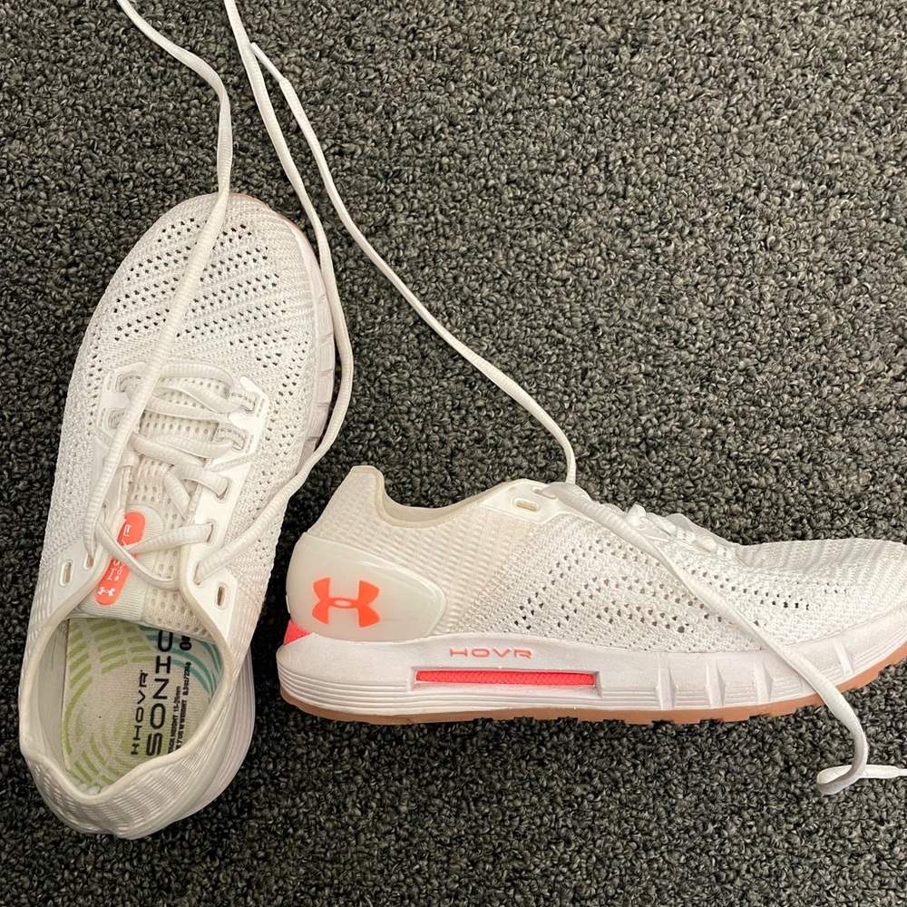 Under Armour Hover Sonic